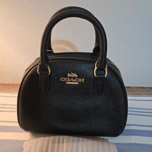 COACH CA202 - SYDNEY SATCHEL GOLD/BLACK